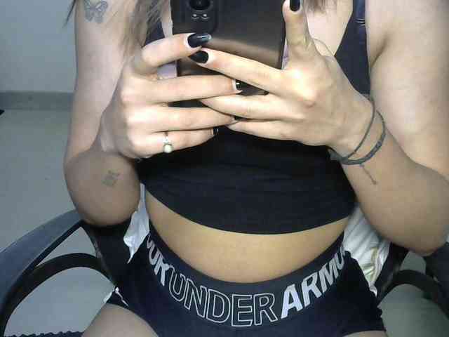 Babyniaa webcam