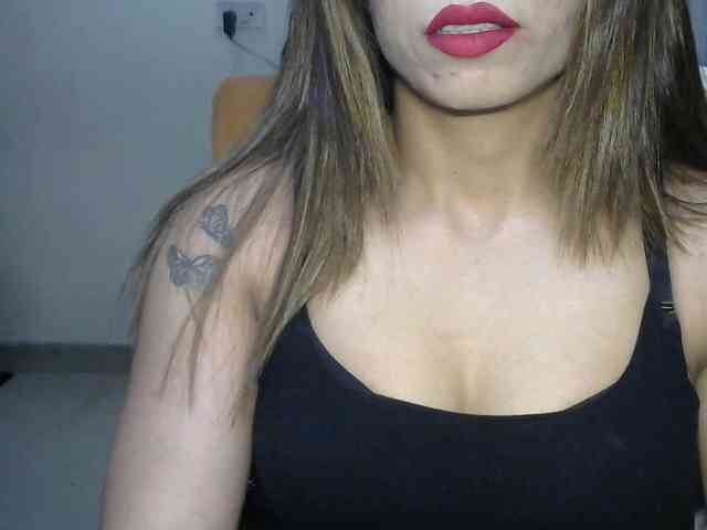 Babyniaa webcam