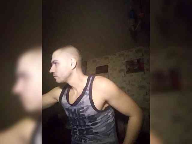 f1tness-man Live Webcam on BongaCams