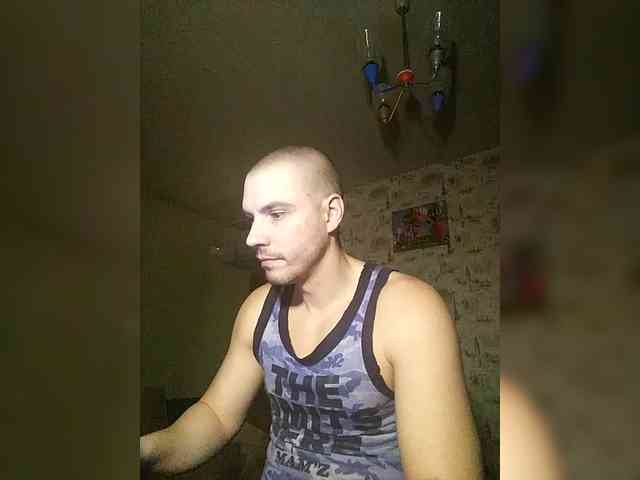 f1tness-man Live Webcam on BongaCams