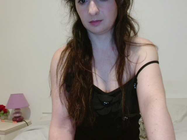 desirmiss's BongaCams show and profile