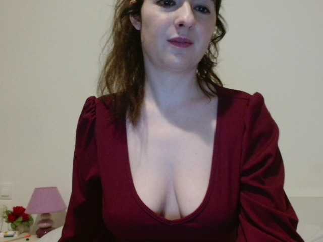 desirmiss's BongaCams show and profile