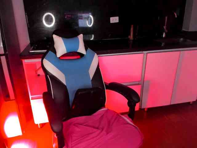 Sheeryl webcam