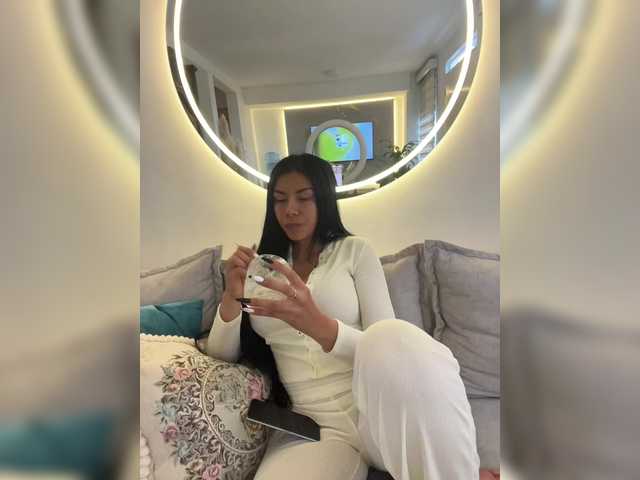 VictoriaBalee's BongaCams show and profile