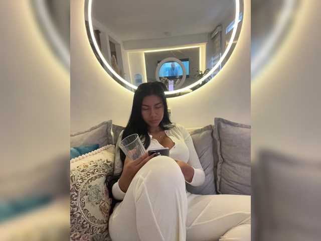 VictoriaBalee's BongaCams show and profile