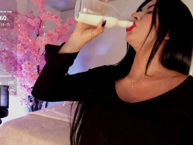 VictoriaBalee's BongaCams show and profile