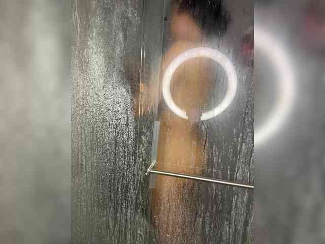 VictoriaBalee webcam