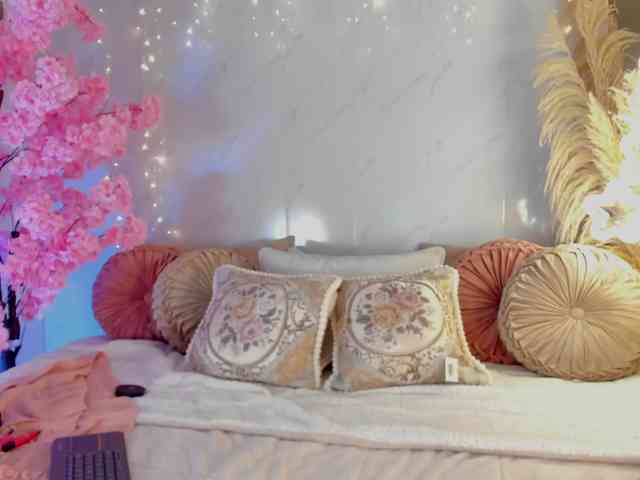 VictoriaBalee webcam