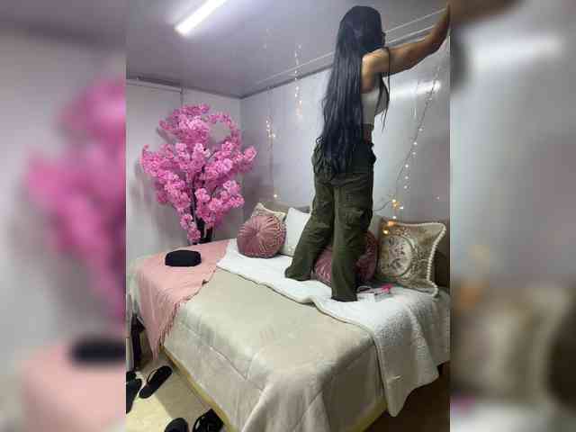 VictoriaBalee webcam