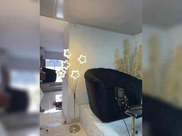 VictoriaBalee webcam