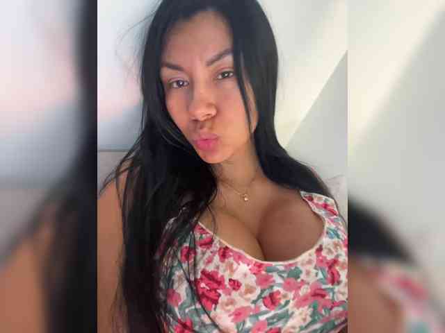 VictoriaBalee webcam