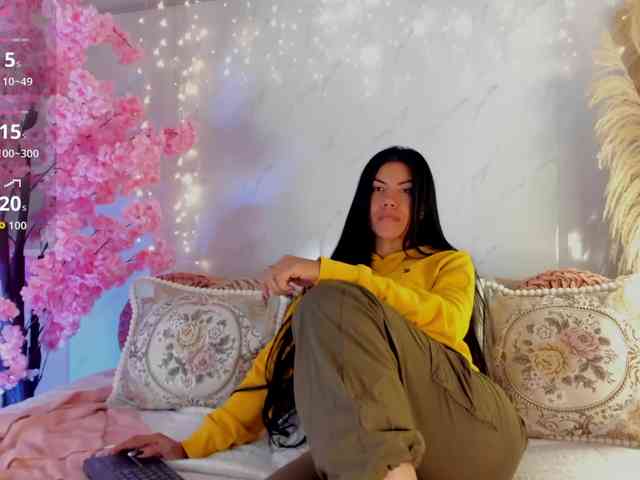 VictoriaBalee webcam