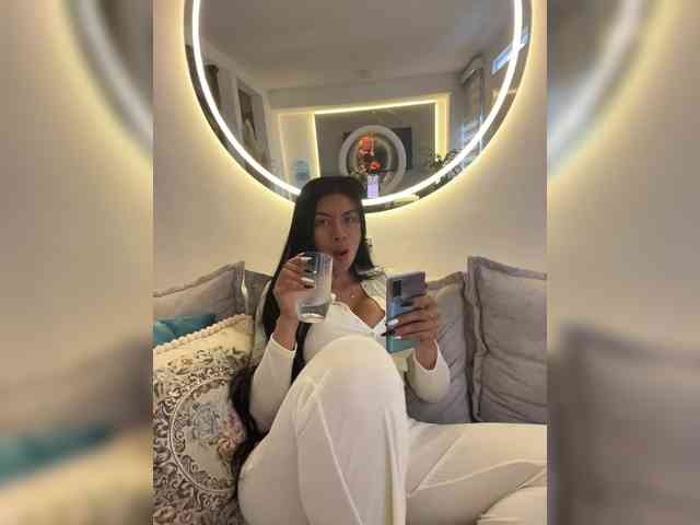 VictoriaBalee webcam