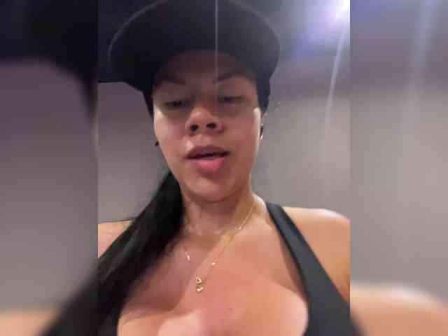 VictoriaBalee webcam