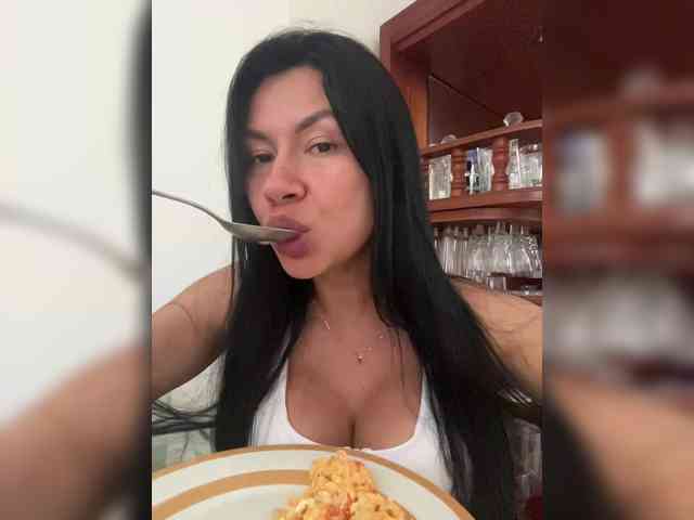 VictoriaBalee webcam