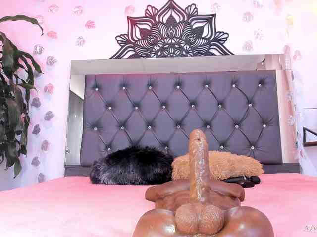 Alyssa-Kross webcam