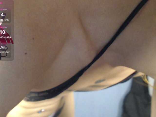 KarlaAmber's BongaCams show and profile