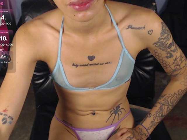 KarlaAmber's BongaCams show and profile