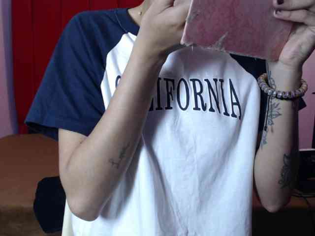 Kurome_latin webcam