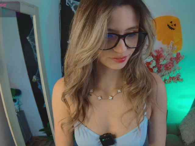 lucyPrncess webcam