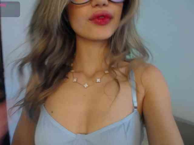 lucyPrncess webcam