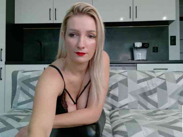 Sexyamy233 webcam