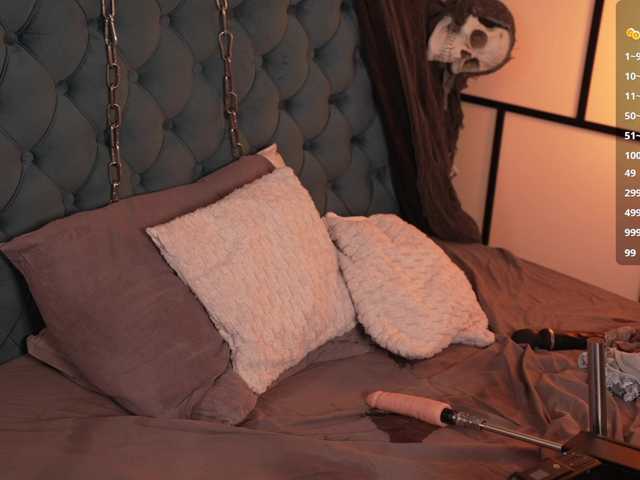 Masturbate to cute model Shiny-lily shiny-lily from BongaCams