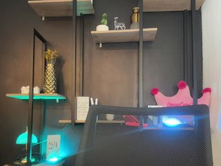NathalieSwan Porn Show