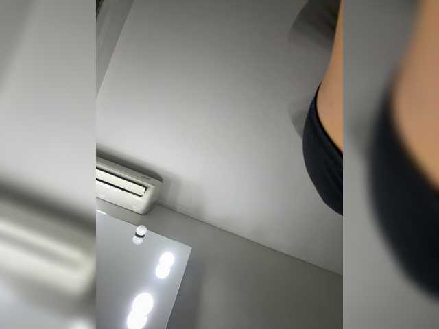 APRILHILL's BongaCams show and profile