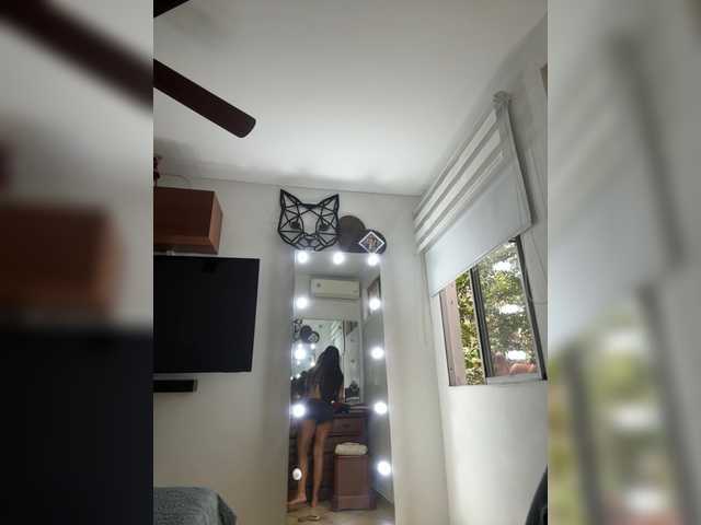 APRILHILL's BongaCams show and profile