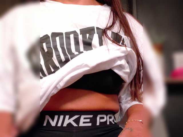 APRILHILL's BongaCams show and profile