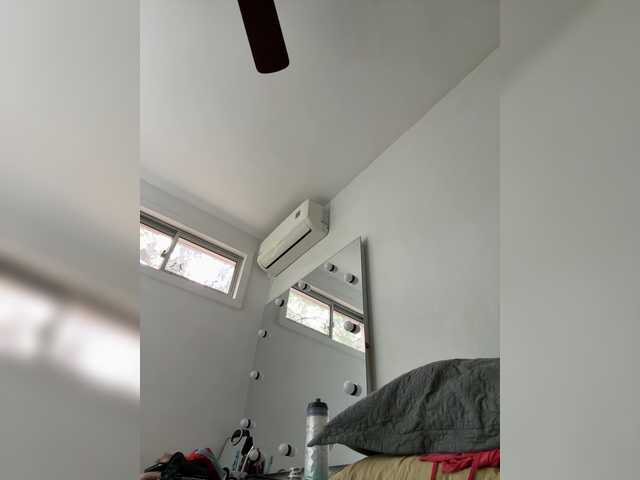 APRILHILL's BongaCams show and profile