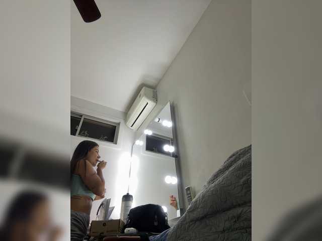 APRILHILL's BongaCams show and profile