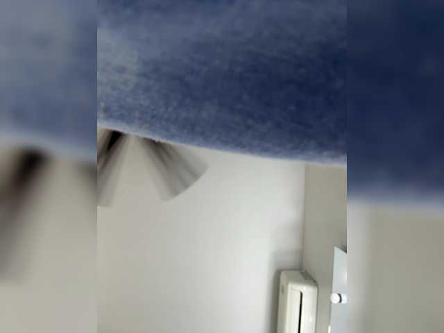 APRILHILL's BongaCams show and profile