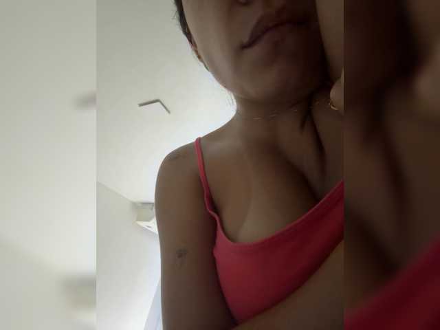 APRILHILL's BongaCams show and profile