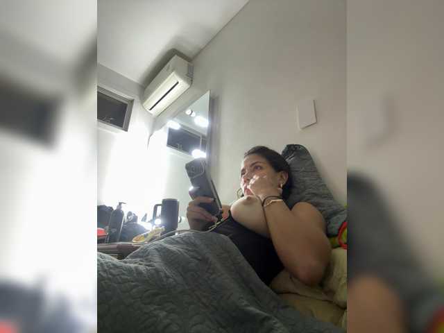 APRILHILL's BongaCams show and profile