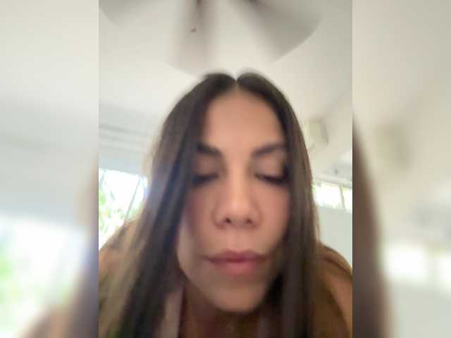 APRILHILL's BongaCams show and profile