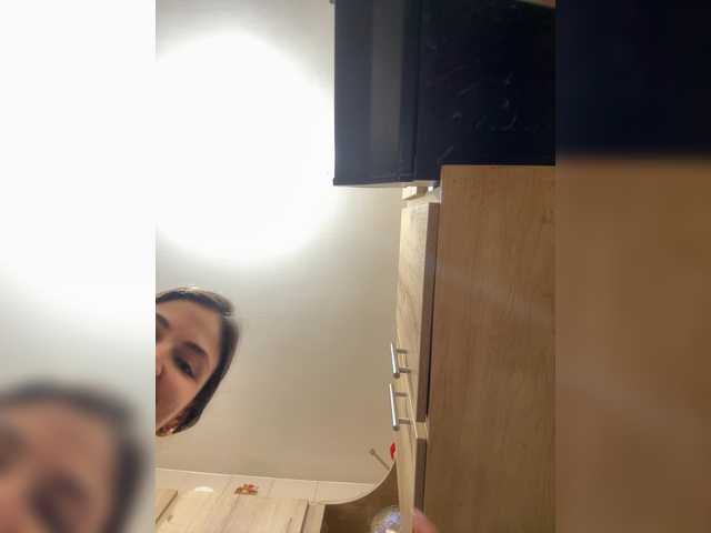 APRILHILL's BongaCams show and profile