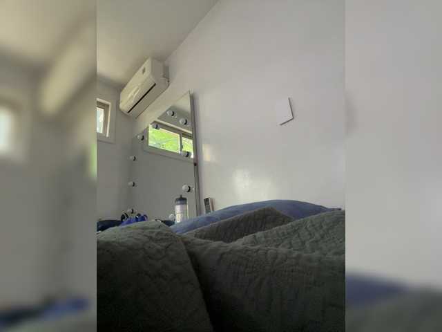 APRILHILL's BongaCams show and profile