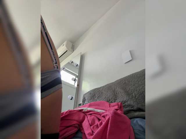 APRILHILL's BongaCams show and profile