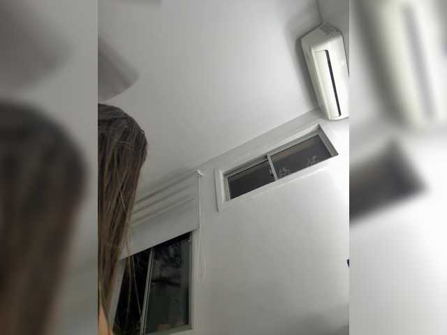 APRILHILL's BongaCams show and profile