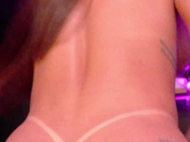 APRILHILL's BongaCams show and profile