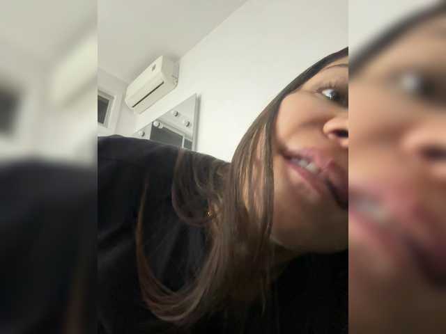 APRILHILL's BongaCams show and profile