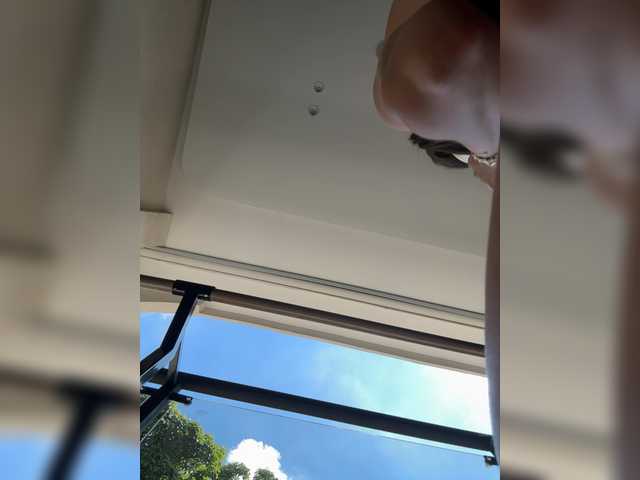 APRILHILL's BongaCams show and profile