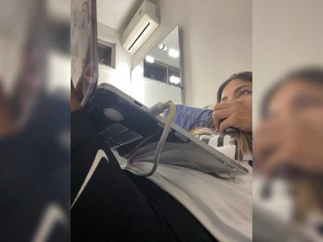 APRILHILL's BongaCams show and profile