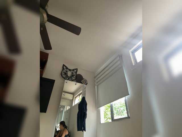 APRILHILL's BongaCams show and profile