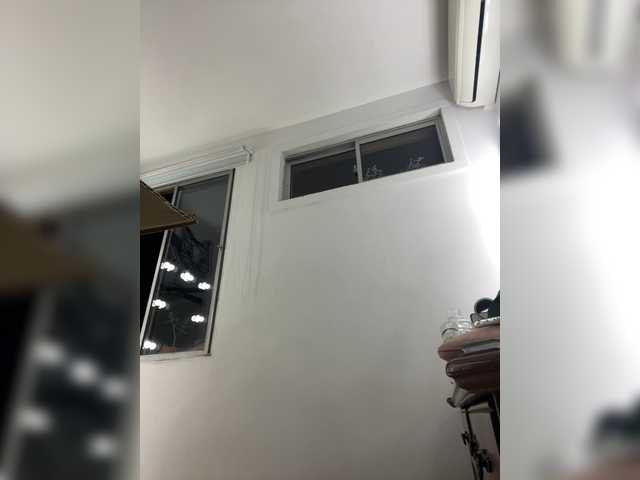 APRILHILL's BongaCams show and profile