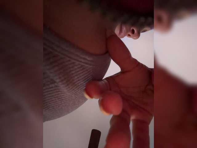 APRILHILL's BongaCams show and profile