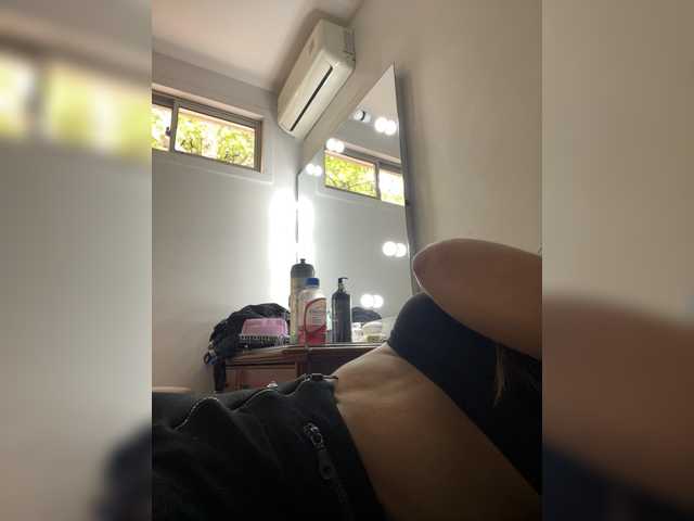 APRILHILL's BongaCams show and profile