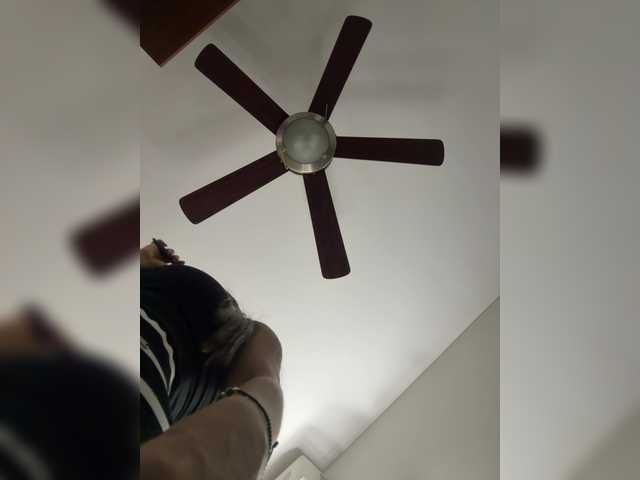 APRILHILL's BongaCams show and profile